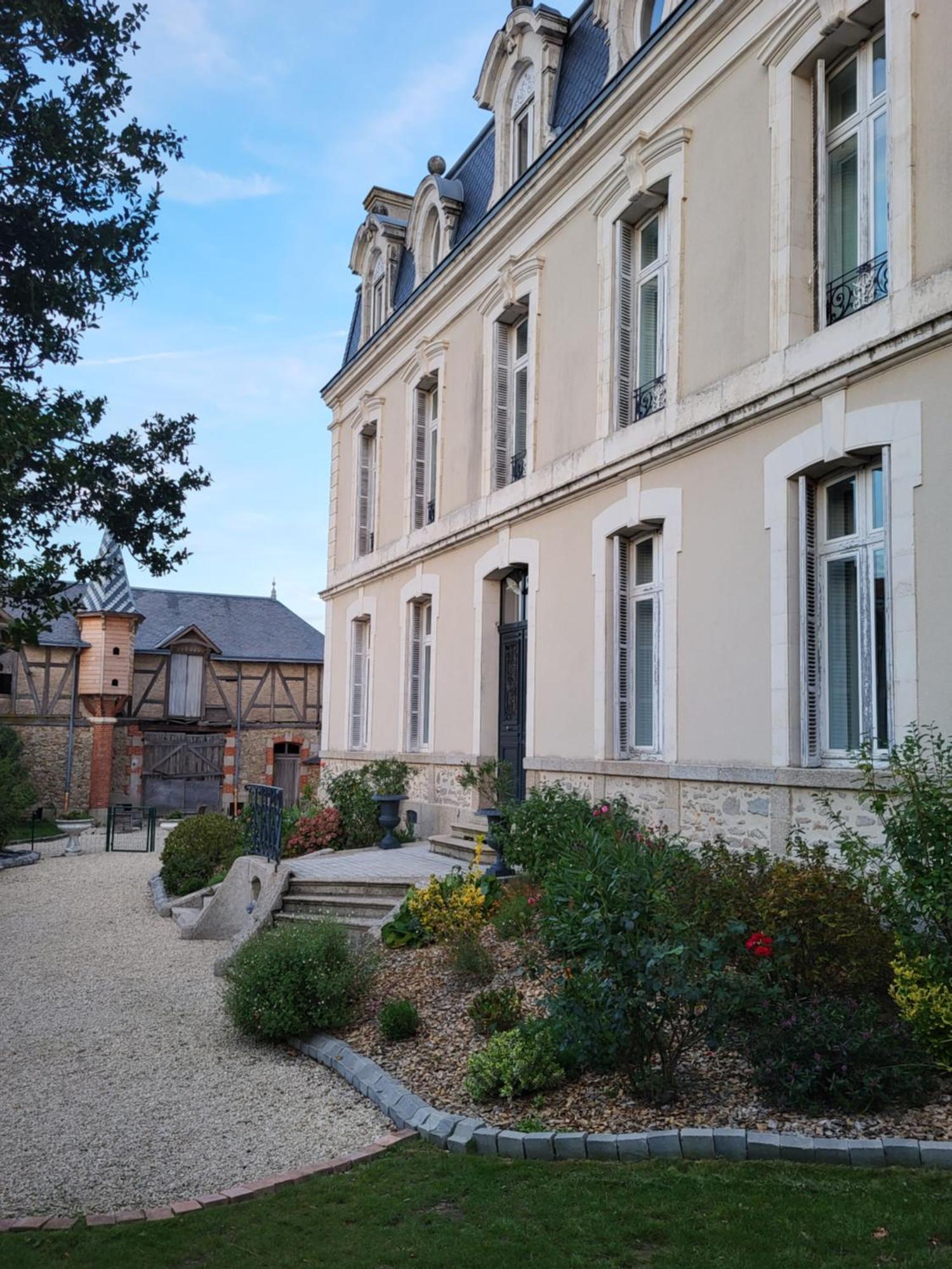 Les 5 Escales Bed & Breakfast ปาคเตอเนย์ ภายนอก รูปภาพ
