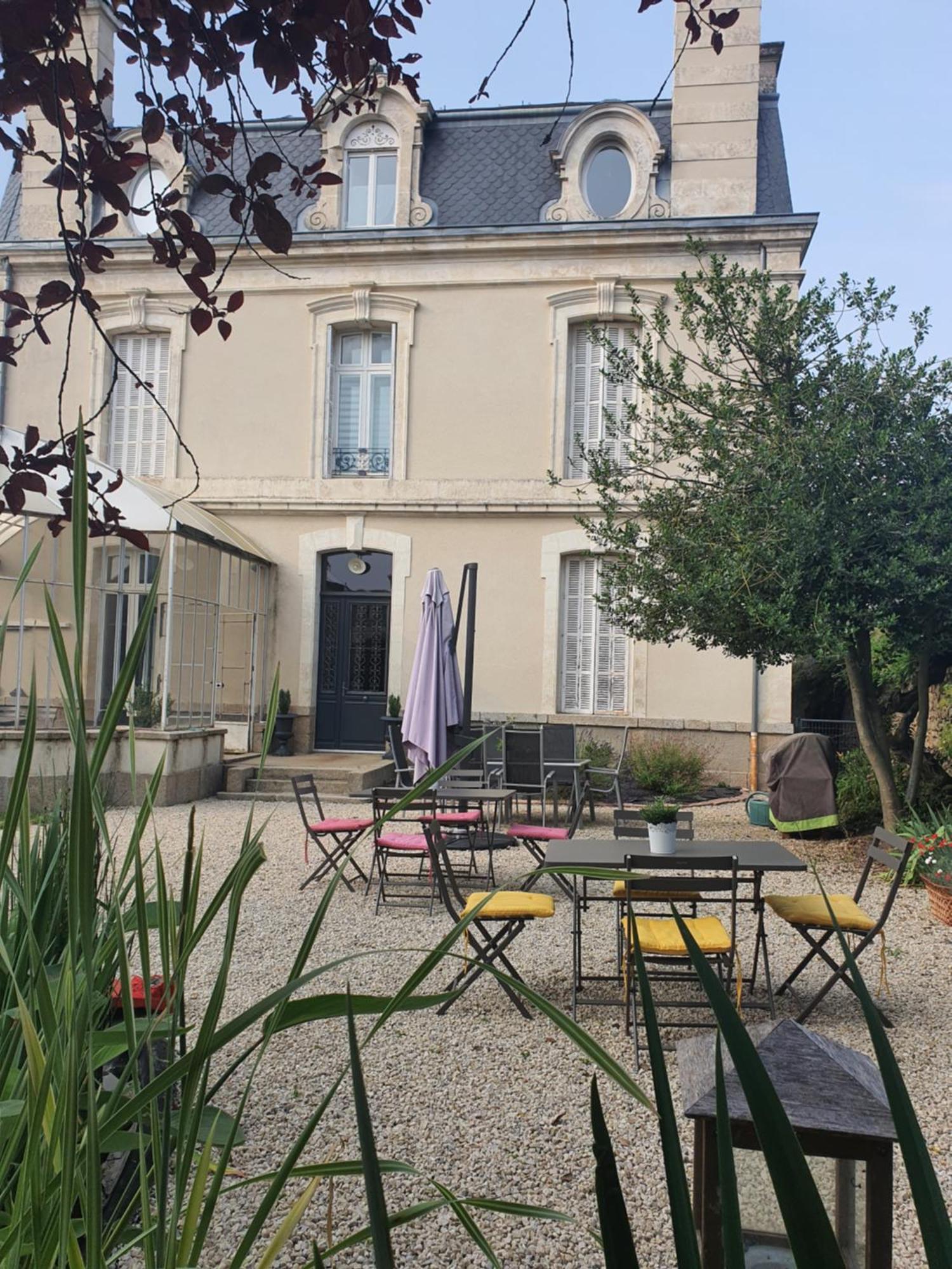 Les 5 Escales Bed & Breakfast ปาคเตอเนย์ ภายนอก รูปภาพ